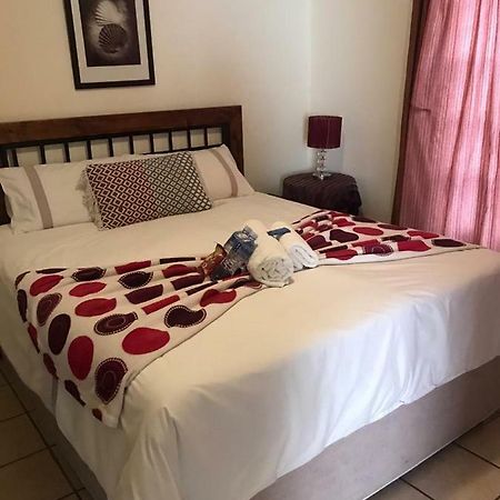 Queenspark Lodge Блоемфонтейн Екстериор снимка