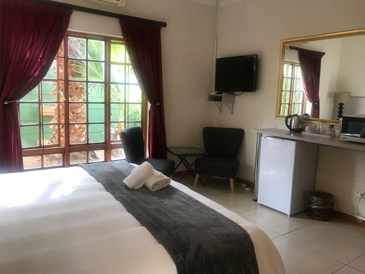 Queenspark Lodge Блоемфонтейн Екстериор снимка