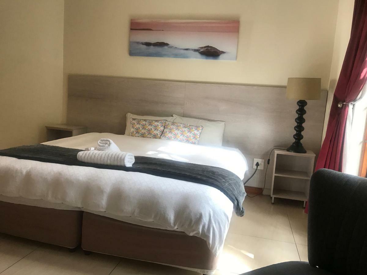 Queenspark Lodge Блоемфонтейн Екстериор снимка